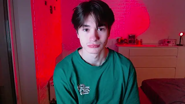 Snapshot of MarkusDean chatting on February 17, 2026, 2:36 pm MarkusDean online show from February 17, 2026, 2:36 pm