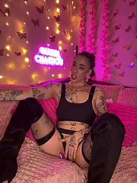 Snapshot of Chachou000 chatting on March 17, 2025, 11:02 pm Chachou000 online show from March 17, 2025, 11:02 pm