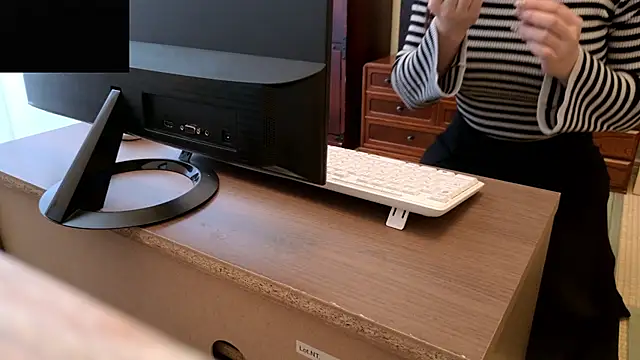 Snapshot of Kakushi_dori chatting on December 17, 2025, 4:50 am Kakushi dori online show from December 17, 2025, 4:50 am