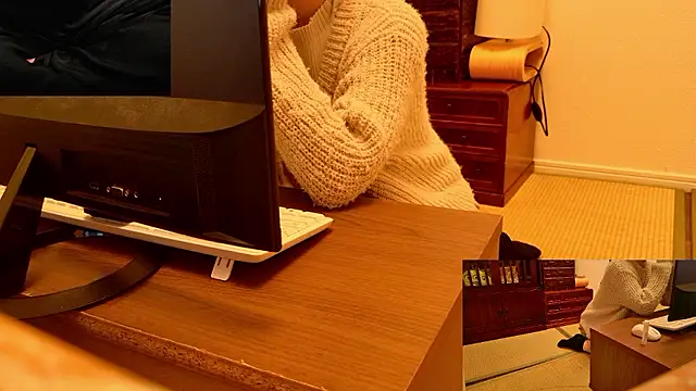 Snapshot of Kakushi_dori chatting on November 17, 2025, 12:20 pm Kakushi dori online show from November 17, 2025, 12:20 pm