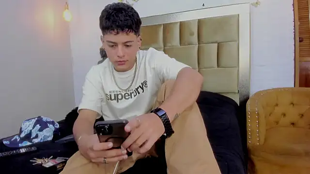 Snapshot of Levy_Steve chatting on March 11, 2025, 2:53 am Levy Steve online show from March 11, 2025, 2:53 am