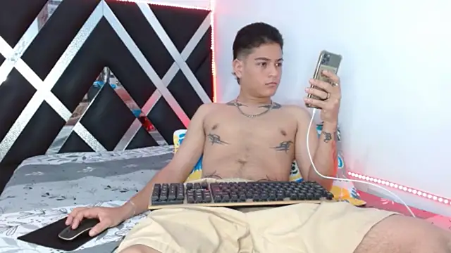 Snapshot of Levy_Steve chatting on March 2, 2026, 1:50 am Levy Steve online show from March 2, 2026, 1:50 am