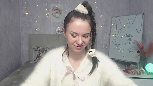 Snapshot of KaraCriegs chatting on January 11, 2026, 6:37 pm KaraCriegs online show from January 11, 2026, 6:37 pm