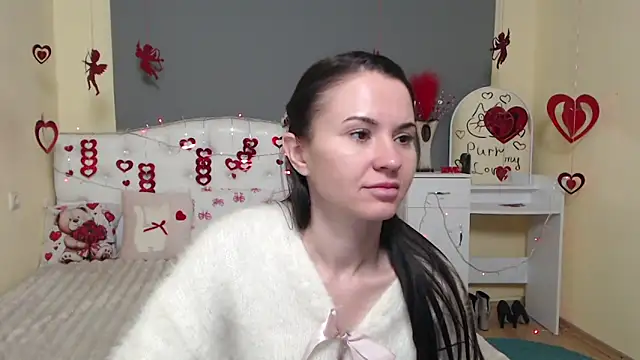 Snapshot of KaraCriegs chatting on February 3, 2026, 2:53 am KaraCriegs online show from February 3, 2026, 2:53 am