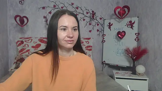 Snapshot of KaraCriegs chatting on February 8, 2026, 6:05 pm KaraCriegs online show from February 8, 2026, 6:05 pm