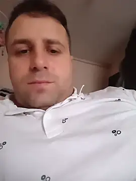 LucianM6 online show from November 20, 2025, 7:20 am