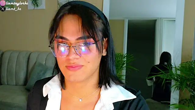 Snapshot of Liam_Taylor chatting on September 14, 2025, 11:27 pm Liam Taylor online show from September 14, 2025, 11:27 pm