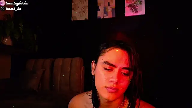 Snapshot of Liam_Taylor chatting on February 21, 2025, 4:16 pm Liam Taylor online show from February 21, 2025, 4:16 pm