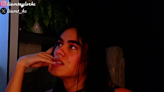 Snapshot of Liam_Taylor chatting on February 14, 2025, 10:47 pm Liam Taylor online show from February 14, 2025, 10:47 pm