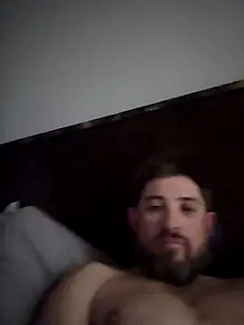 Snapshot of caliguy37 chatting on April 16, 2026, 1:28 am caliguy37 online show from April 16, 2026, 1:28 am