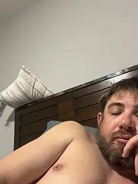 Snapshot of caliguy37 chatting on February 10, 2026, 6:23 am caliguy37 online show from February 10, 2026, 6:23 am