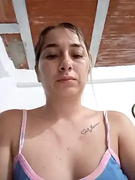 Iris love18 online show from November 26, 2025, 2:06 pm