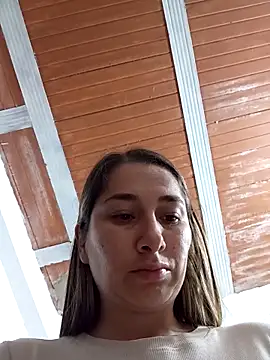 Iris love18 online show from November 24, 2025, 5:13 pm