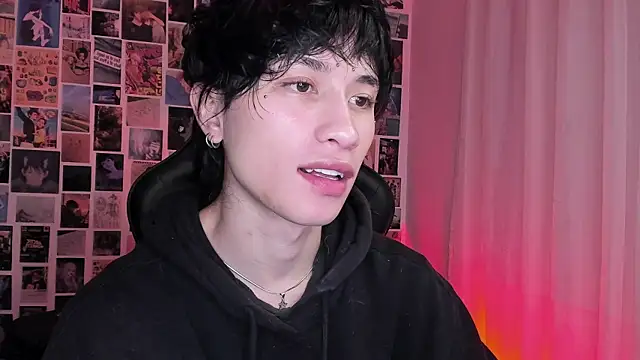 Snapshot of liamelf chatting on October 14, 2025, 7:20 am liamelf online show from October 14, 2025, 7:20 am