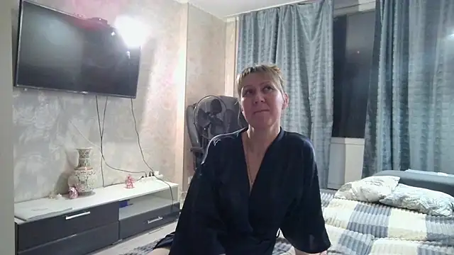 WindChristy online show from May 12, 2026, 11:00 pm