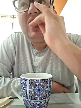 Snapshot of Javier_bear chatting on November 30, 2025, 9:10 am Javier bear online show from November 30, 2025, 9:10 am