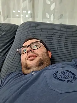 Snapshot of Javier_bear chatting on November 17, 2025, 8:24 pm Javier bear online show from November 17, 2025, 8:24 pm