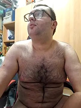 Snapshot of Javier_bear chatting on November 5, 2025, 10:13 pm Javier bear online show from November 5, 2025, 10:13 pm