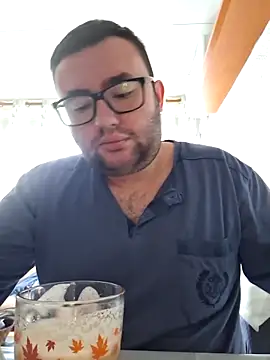 Snapshot of Javier_bear chatting on November 15, 2025, 9:02 am Javier bear online show from November 15, 2025, 9:02 am