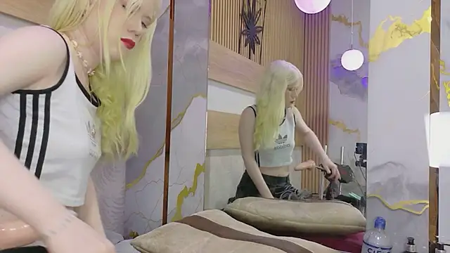 Elif blond online show from February 21, 2026, 11:07 pm