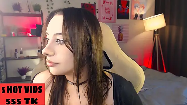 Snapshot of MoranaKit chatting on September 13, 2025, 7:30 am MoranaKit online show from September 13, 2025, 7:30 am