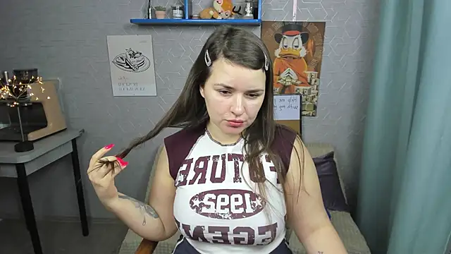 Snapshot of LineraPitts chatting on December 14, 2024, 3:25 pm LineraPitts online show from December 14, 2024, 3:25 pm