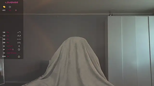 mollymila online show from November 18, 2025, 7:11 am