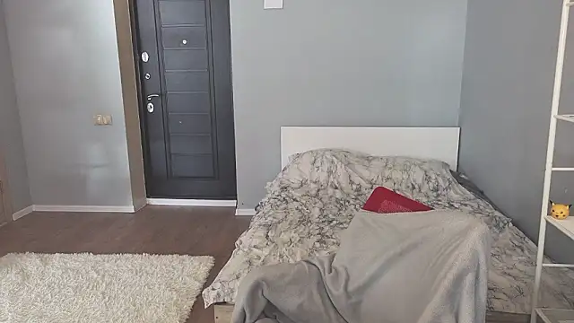 mollymila online show from March 6, 2026, 8:53 am