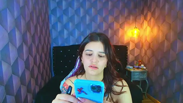 LiaHarryis online show from March 12, 2026, 7:18 pm