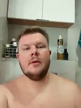 Snapshot of titovilan_PL chatting on March 7, 2026, 3:46 am titovilan PL online show from March 7, 2026, 3:46 am