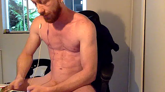 Snapshot of Smoker_Ginger chatting on April 21, 2026, 11:28 am Smoker Ginger online show from April 21, 2026, 11:28 am