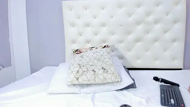 Snapshot of NICOLSKINNY1 chatting on September 26, 2025, 8:49 pm NICOLSKINNY1 online show from September 26, 2025, 8:49 pm