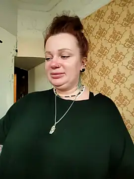 Snapshot of EllieOz chatting on March 19, 2025, 1:40 pm EllieOz online show from March 19, 2025, 1:40 pm