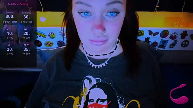 Snapshot of EllieOz chatting on March 17, 2025, 3:29 pm EllieOz online show from March 17, 2025, 3:29 pm