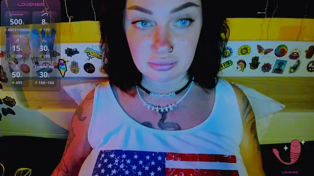 Snapshot of EllieOz chatting on November 28, 2025, 4:18 pm EllieOz online show from November 28, 2025, 4:18 pm