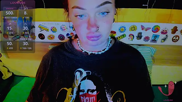 Snapshot of EllieOz chatting on October 23, 2025, 6:28 pm EllieOz online show from October 23, 2025, 6:28 pm