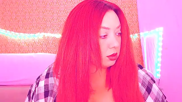 Snapshot of SecrettBela chatting on September 28, 2025, 11:55 pm SecrettBela online show from September 28, 2025, 11:55 pm