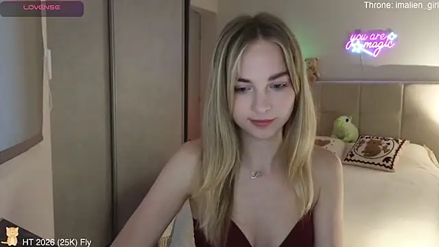 Snapshot of Miss_Aliannaa chatting on June 17, 2026, 6:57 am Miss Aliannaa online show from June 17, 2026, 6:57 am