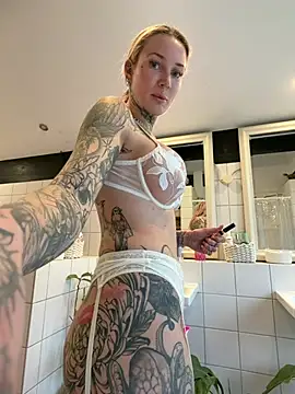 Stella-Kink online show from February 9, 2026, 2:15 pm