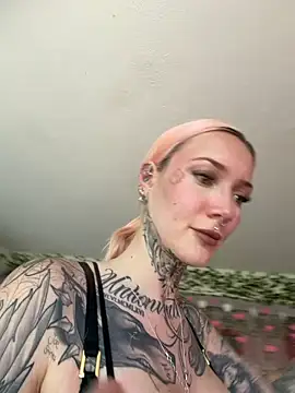 Stella-Kink online show from May 22, 2026, 12:14 pm