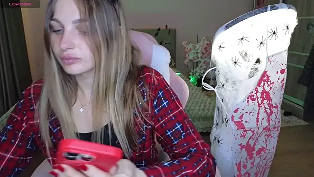 Snapshot of Yoda21 chatting on October 30, 2025, 1:53 pm Yoda21 online show from October 30, 2025, 1:53 pm