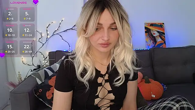 Snapshot of Yoda21 chatting on November 24, 2025, 12:05 pm Yoda21 online show from November 24, 2025, 12:05 pm