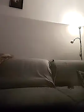 Snapshot of LauraBaby chatting on January 6, 2026, 7:29 pm LauraBaby online show from January 6, 2026, 7:29 pm