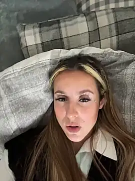 Snapshot of Miss_emilee chatting on January 20, 2025, 3:28 pm Miss emilee online show from January 20, 2025, 3:28 pm