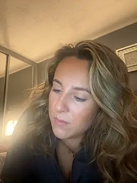 Snapshot of Miss_emilee chatting on October 11, 2025, 8:21 pm Miss emilee online show from October 11, 2025, 8:21 pm