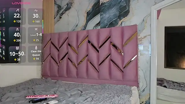 daddyissuesss  online show from October 29, 2025, 7:35 pm