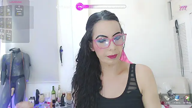 sasha mom69  online show from March 4, 2026, 4:26 pm