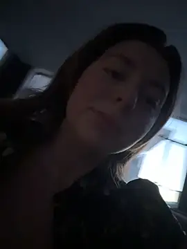 curvyflawless online show from April 16, 2026, 3:57 pm