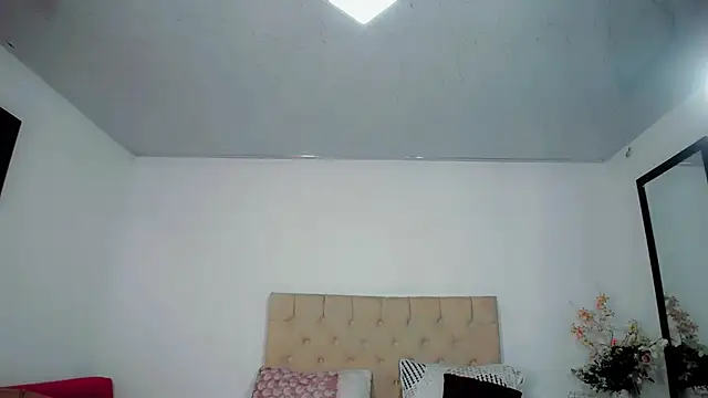 maria camilacms online show from November 10, 2025, 12:48 am