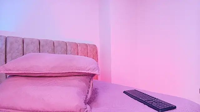 Snapshot of arl_chloee chatting on February 20, 2026, 3:03 am arl chloee online show from February 20, 2026, 3:03 am